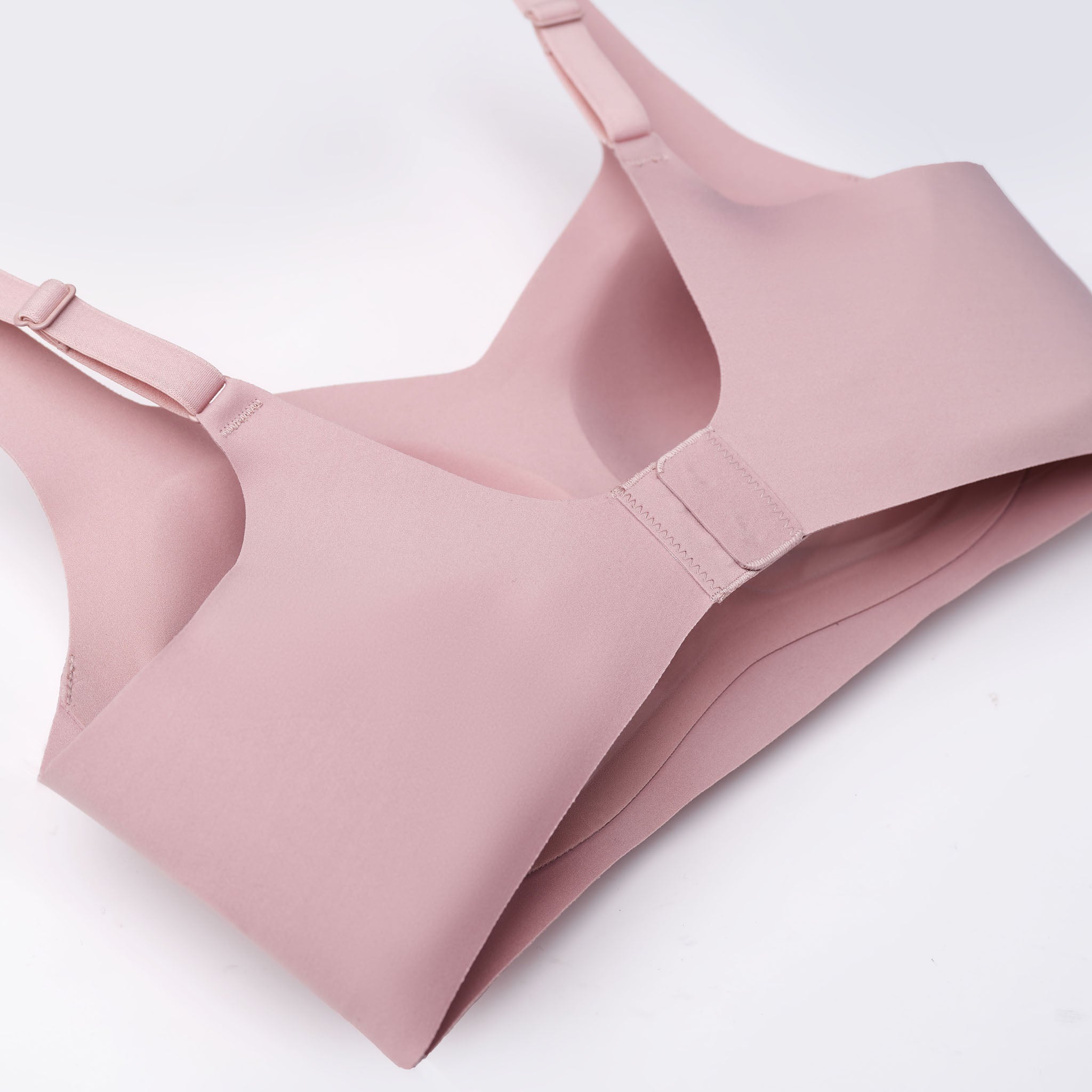 Entyinea Minimizer Bras for Women Adjustable Strap Soft Smoothing Wireless  Bra C L 